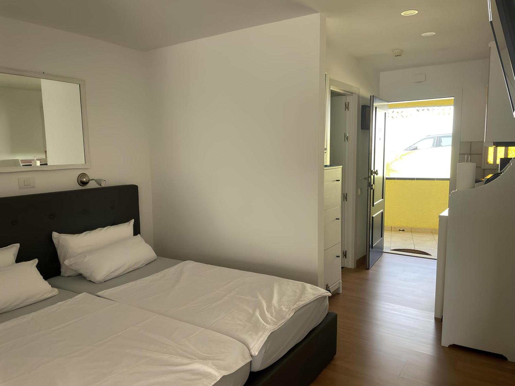 Apartamento Con Piscina Climatizada Y Vista Al Mar San Bartolomé المظهر الخارجي الصورة